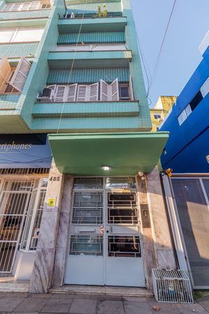 Image 17 - 884821