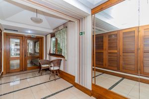Image 20 - 286645