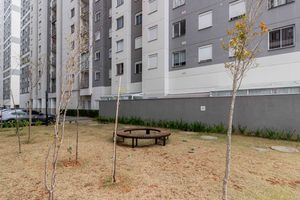 Image 18 - 894436