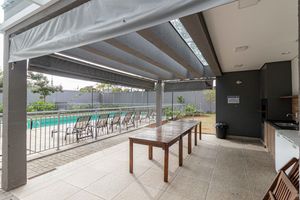 Image 30 - 894436