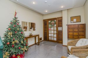 Image 30 - 870678