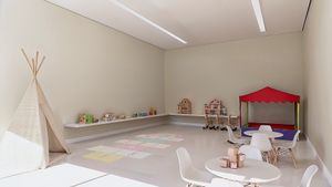 Image 15 - 899673