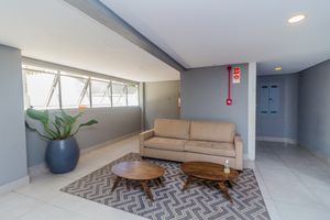 Image 39 - 809690