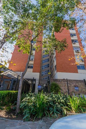 Image 37 - 885770