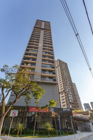 Image 40 - 897759