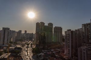 Image 27 - 897759