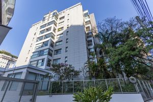 Image 38 - 897427