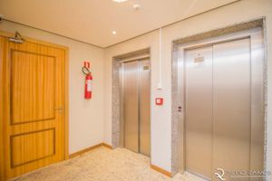 Image 6 - 753