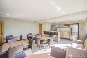 Image 8 - 753