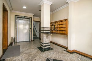 Image 17 - 146152