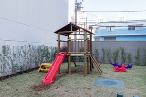 Image 26 - 898632