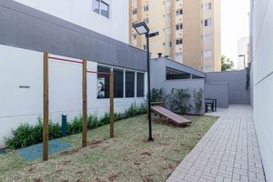 Image 31 - 898632