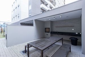 Image 34 - 898632