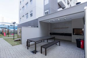 Image 35 - 898632