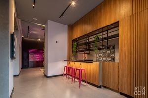 Image 17 - 75788