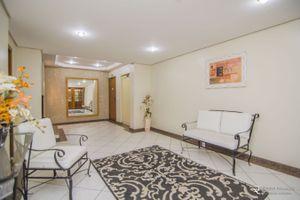 Image 37 - 147992