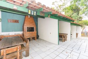 Image 24 - 285211