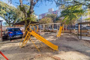 Image 3 - 884362
