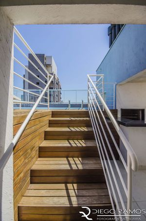 Image 8 - 764