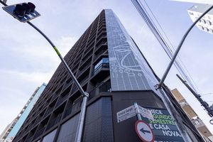 Image 13 - 896908