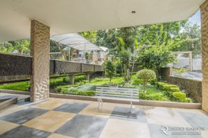 Image 21 - 883308