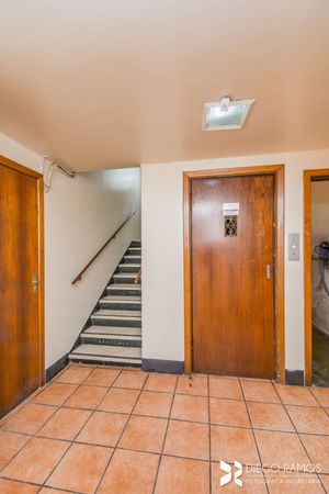 Image 33 - 211011