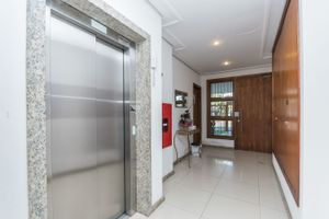 Image 30 - 209501