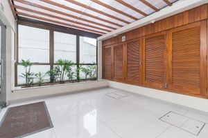 Image 19 - 851687