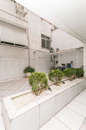 Image 18 - 222232