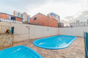 Image 17 - 212218