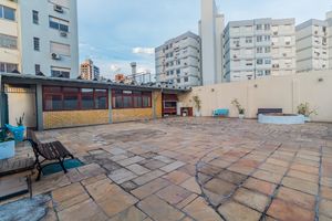 Image 24 - 212218