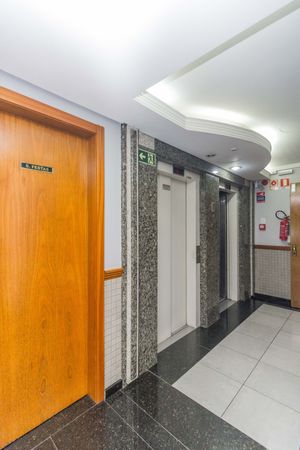 Image 35 - 870736