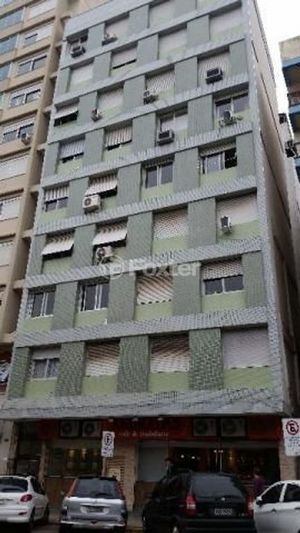 Image 18 - 867976