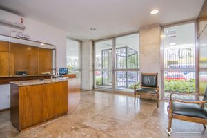 Image 33 - 241589