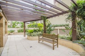 Image 11 - 8059