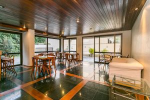 Image 6 - 8087