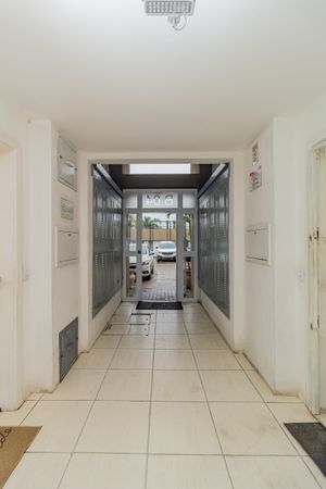 Image 22 - 718385