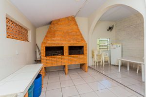 Image 25 - 284296