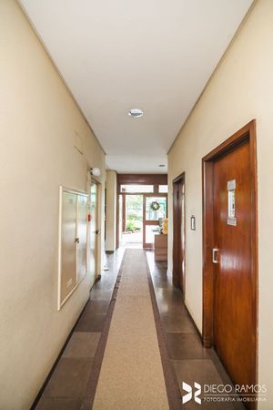 Image 13 - 886773