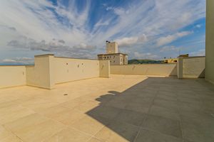 Image 9 - 8173