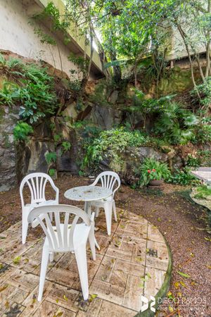 Image 9 - 8225