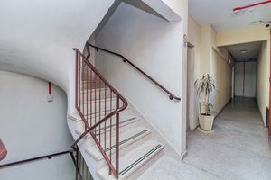 Image 36 - 217820