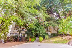 Image 1 - 8391