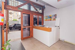 Image 34 - 916109