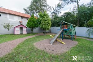 Image 4 - 8476