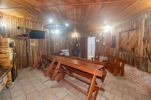 Image 47 - 884634