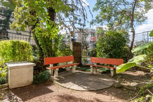 Image 25 - 222542