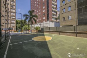 Image 41 - 875646