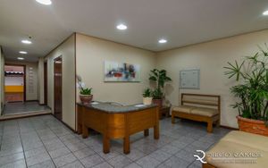 Image 1 - 8579