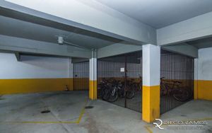 Image 4 - 8579